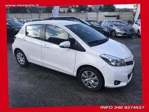 Toyota yaris 1.0 5 porte lounge