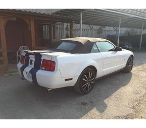 Ford Mustang  benzina 215 cv cabrio