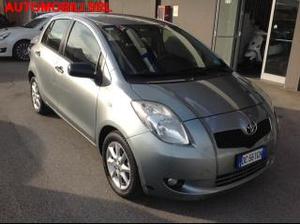 Toyota yaris 1.0 5 porte neo patentato unico proprietario