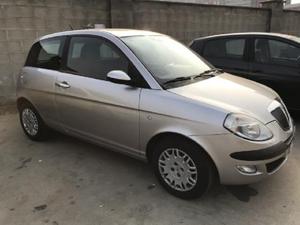 Lancia Ypsilon 1.2 Oro Giallo