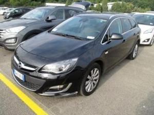 Opel astra 1.7 cdti cosmo fari xeno navi sensori