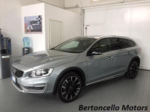 VOLVO V60 Cross Country D4 Geartronic Summum rif. 