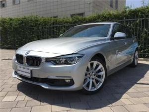 Bmw 330 e luxury **ibrida+navi pro+pelle+fari led**