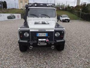 Land rover defender  td5 cat s.w. se