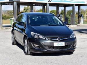 Opel astra 1.7 cdti cosmo fari xeno navi sensori