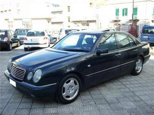 Mercedes-Benz E CV Avantgarde