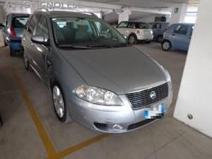 Fiat croma 1.9 multijet 16v emotion