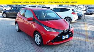 TOYOTA Aygo 1.0 VVT-i 69 CV 5 porte x-play MMT rif. 