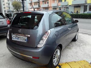 Lancia Ypsilon 1.2 Oro Plus