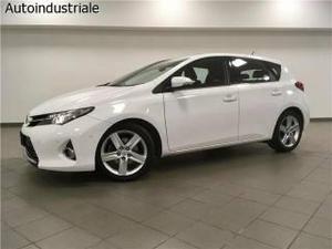 Toyota auris 2.0 d-4d lounge 5p auris 2.0 d-4d lounge 5p