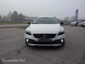 Volvo v40 cross country d4 geartronic momentum