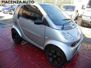 Smart fortwo 700 coupÃ© passion (45 kw)vetri scuri