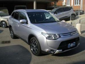 Mitsubishi outlander 2.2 di-d 4wd instyle navi plus a/t 7