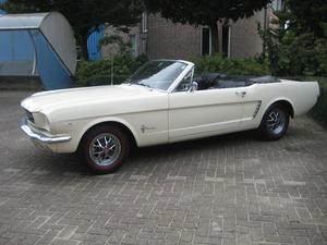 Ford - Mustang decappottabile - 