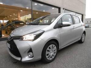 Toyota yaris 1.0 5 porte business telecamera