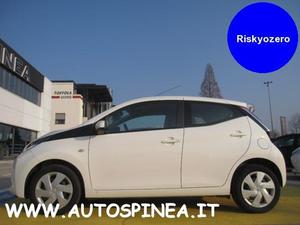 TOYOTA Aygo 1.0 VVT-i 69 CV 5 porte x-play #neopatentati