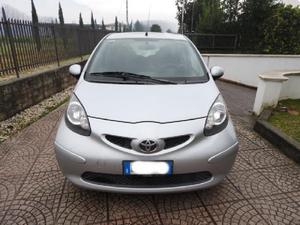 Toyota Aygo 12V VVT-i 5 porte Sol