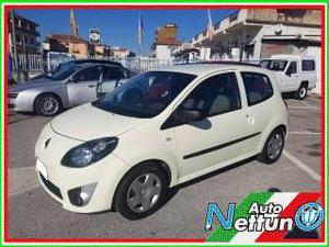 Renault twingo v lev live gpl