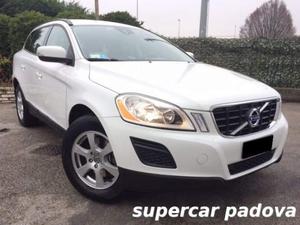 VOLVO XC60 D4 AWD Geartronic Kinetic Business Pack
