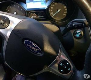 Ford Focus 1,6 GPL nero metallizzato optional
