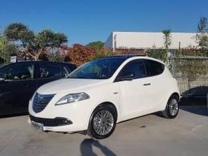 Lancia ypsilon 1.3 mjt 16v 95 cv platinum doppio tetto pelle