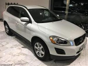 Volvo XC60 D3 AWD GEARTRONIC MOMENTU