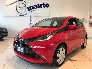 TOYOTA Aygo 1.0 VVT-i 69 CV 5 porte x-cool MMT rif. 