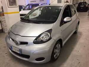 TOYOTA Aygo V VVT-i 5p Sol Km 