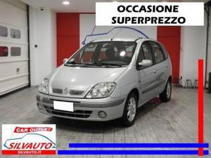 Renault scenic v 107cv limited