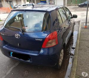 Vendesi TOYOTA Yaris 2ª serie - 