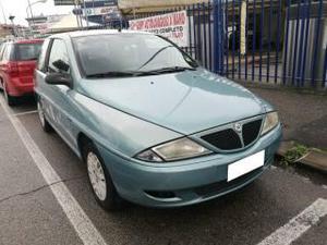 Lancia ypsilon 1.2 i neo patentati