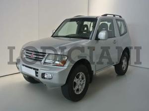 Mitsubishi Pajero V DI-D 3p. GLX