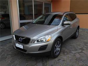 Volvo xc60 d3 awd momentum unico proprietario bellissima