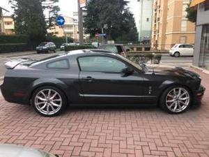 Ford mustang shelby gt 500 svt