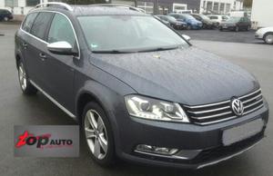 VOLKSWAGEN Passat 2.0 TDI 4MOT. DSG RISC. AUS. NAVI XENON