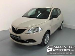 Lancia Ypsilon  CV 5 porte Silver - OK NEOPATENTATI