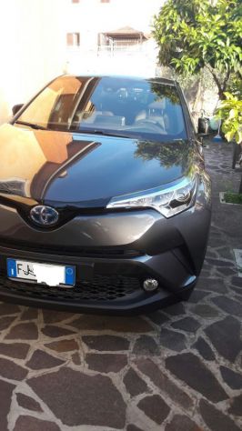 Toyota C-HR mod Louge Ibrida Imm Maggio 