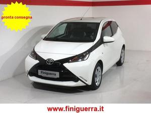 Toyota Aygo 1.0 cc 5p x-play TSS