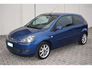 Ford Fiesta 1.4 TDCi 3p 50KW (OK neopatentati !)