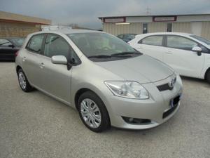 Toyota Auris M-MT 5p. Sol