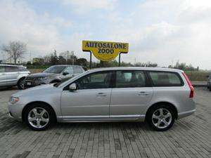 VOLVO V D5 Momentum rif. 