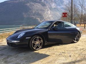 Porsche  carrera 4 coupe'