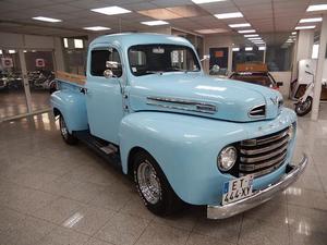 Ford - F1 pick up - 