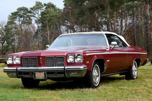 Oldsmobile - Delta 88 Royale Cabriolet V8 met  mijlen -