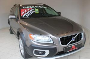 VOLVO XC70 D5 AWD Momentum A/T rif. 