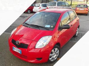 TOYOTA Yaris 2 serie - 