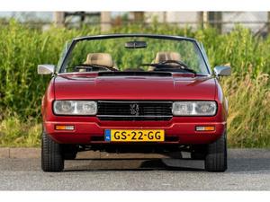 Peugeot -  liter / 4-cilinder / Pininfarina - 