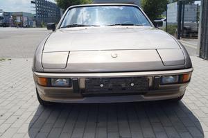 Porsche - 924 Targa - 