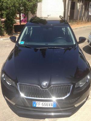 OCTAVIA STATION WAGON A7 1.6 TDI DSG/AUTOMATICA VERSIONE