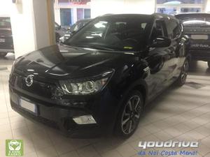 SSANGYONG Tivoli 1.6d 2WD Be Cool con interno in